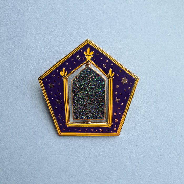 Chocolate card spinner pin  | 6-6 cm | 2.4-2.4 inch