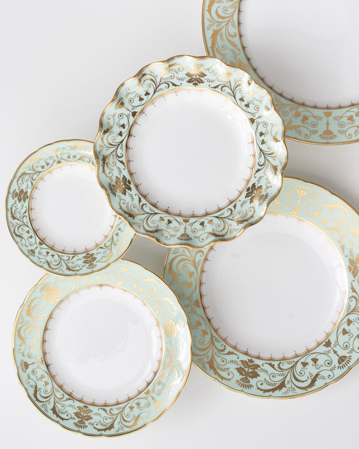 The Downton Dinner Plate | Mint